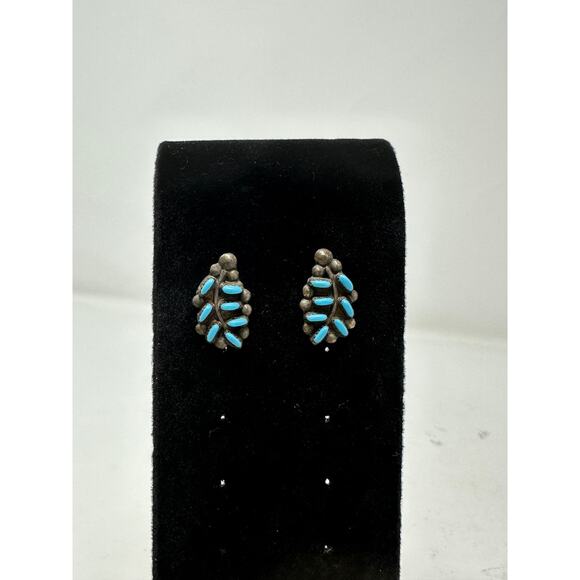 Vintage Native American Sterling Silver + Turquoise Stud Earrings Leaf Shape - Picture 3 of 8
